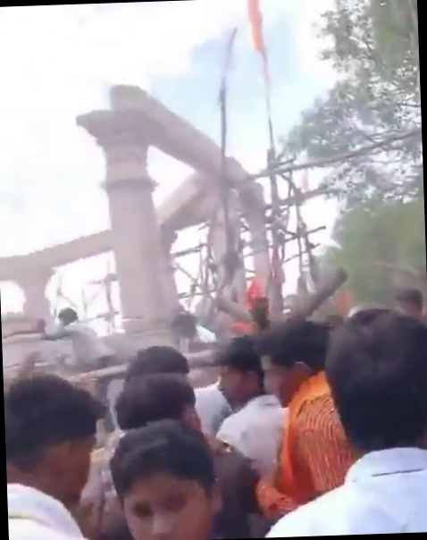 মহাৰাষ্ট্ৰত ভয়ংকৰ দুৰ্ঘটনা: হুৰমুৰকৈ ভাঙি পৰিল মন্দিৰৰ চাল, ৫ জনৰ মৃত্যু, ধ্বংসস্তূপৰ তলত আৱদ্ধ আন ৪০ জন