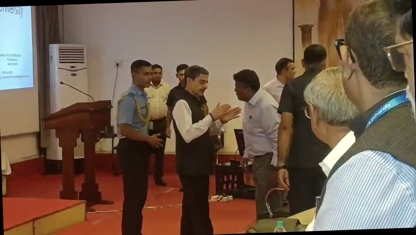 <p><strong>सिलीगुड़ी: राज्यपाल आर. एन. रवि का एक दिवसीय उत्तर बंगाल दौरा, कुलपतियों और प्रशासनिक अधिकारियों के साथ करेंगे अहम बैठकें</strong></p>