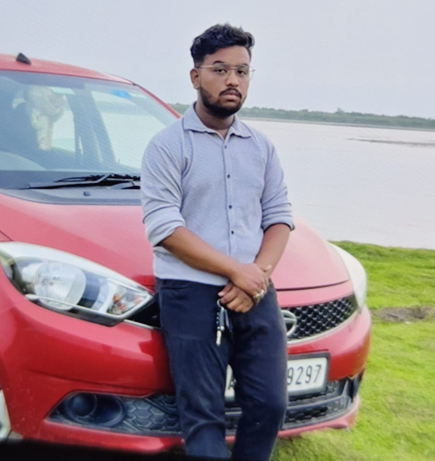 <p><br></p><p><strong>सेल्फी के चक्कर में गई जान: शिवसागर के नामदांग नदी में डूबे दो मेधावी छात्रों के शव बरामद, परिवारों में पसरा मातम</strong></p><p><br></p>