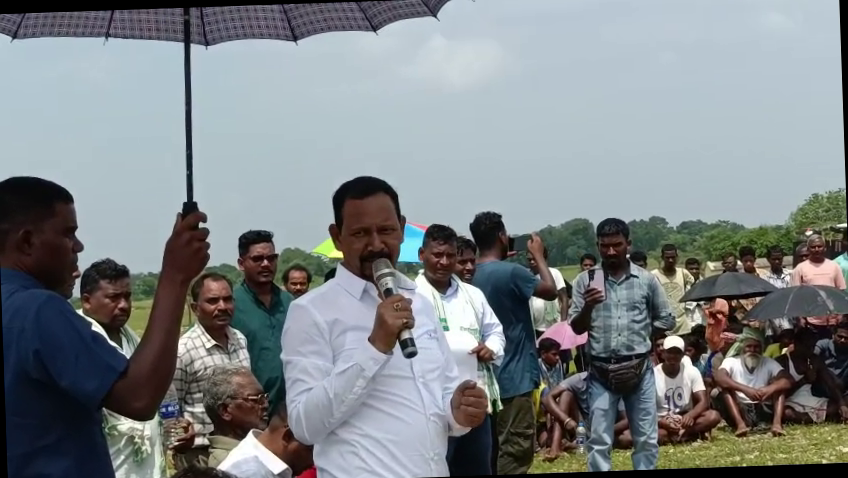 <p>आत्मसमर्पण नक्सलियों  के लिए कचरा प्लांट लगाने की योजना,विरोध में उतरे 7 गांवों के ग्रामीण रैयत, हुई मंत्री के साथ बड़ी बैठक</p>