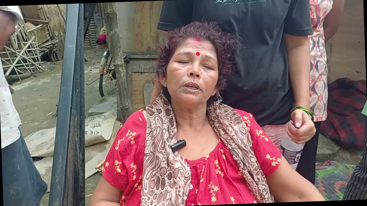 <p><strong>असम: बाढ़ का कहर झेला, फिर चोरों ने लूटा; बेटी की शादी के लिए जुटाए गहने और इलाज के ₹70 हजार चोरी</strong></p>
