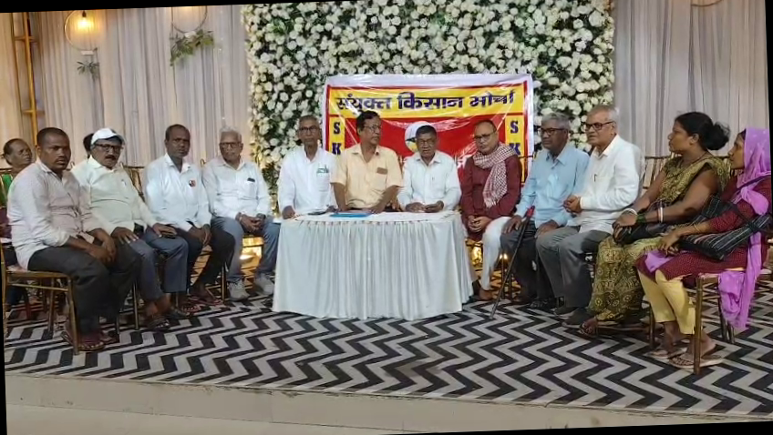 <p><strong>किसानों, मजदूरों के हक की लड़ाई लड़ेगा संयुक्त किसान मोर्चा।</strong></p>