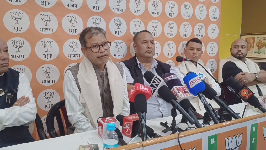 <p>Congress Holds Nationwide Protest, Vincent Pala Accuses CEC of ‘Manipulating’ Electoral System</p>