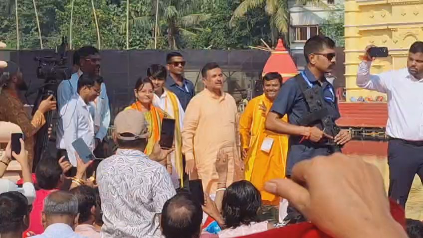 <p> बंगाल  बहरामपुर  के बानजेटिया में मुख्यमंत्री ने किया पूर्वाशा समिति की दुर्गापूजा का उद्घाटन, इस वर्ष रजत जयंती वर्ष</p>