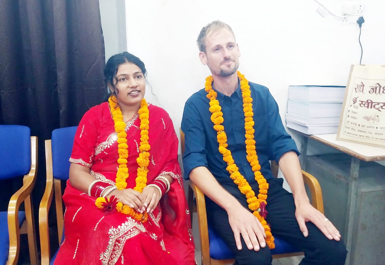 <p><strong>सात समंदर पार से आया दूल्हा: जांजगीर के भुईगांव की क्रिस्टीना और नीदरलैंड के क्रिस्टीयान का विवाह बना चर्चा का विषय</strong></p>