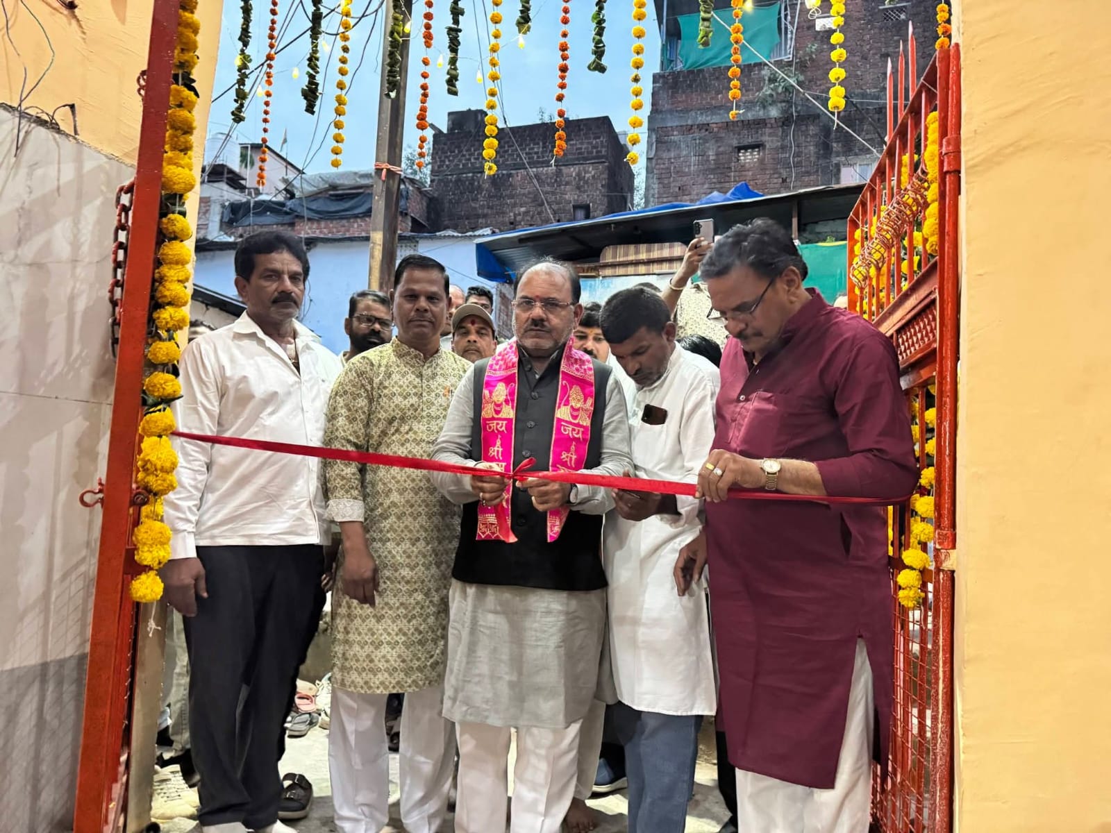 <p><strong>हनुमान मंदिर के विकास कार्यों का विधायक सबनानी ने किया लोकार्पण</strong></p>